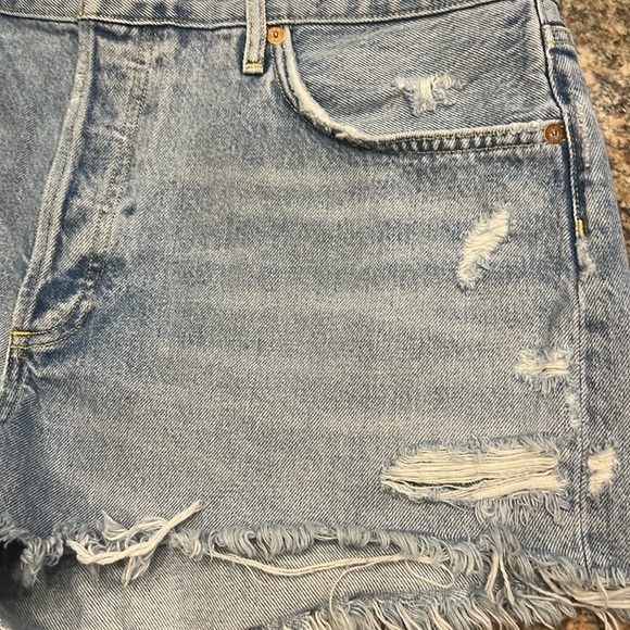 AGOLDE PARKER distressed, butterfly, frayed Jean shorts SZ 31 - Picture 4 of 12